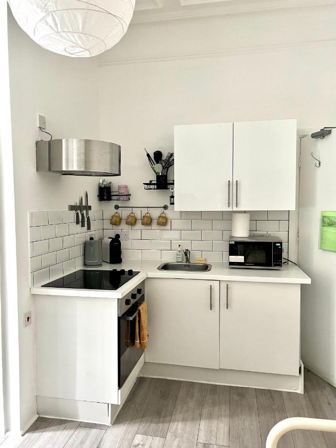 Glenmore * London