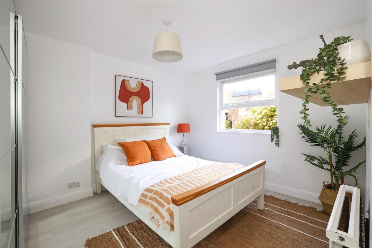 W For 4. Open Plan Kitchen/living Appartement Londres