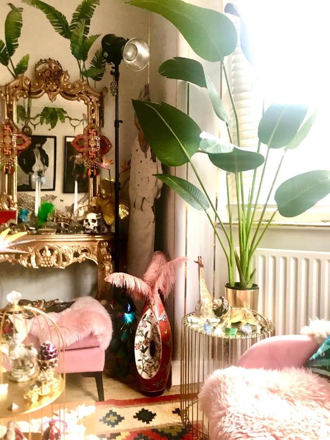 Apartment Georgian Boho Flat Central