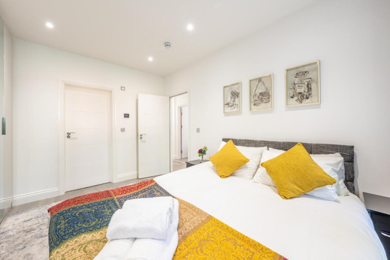 Leilighet Modern 3 And 2 Bedroom Flat In Central With Installed Ac