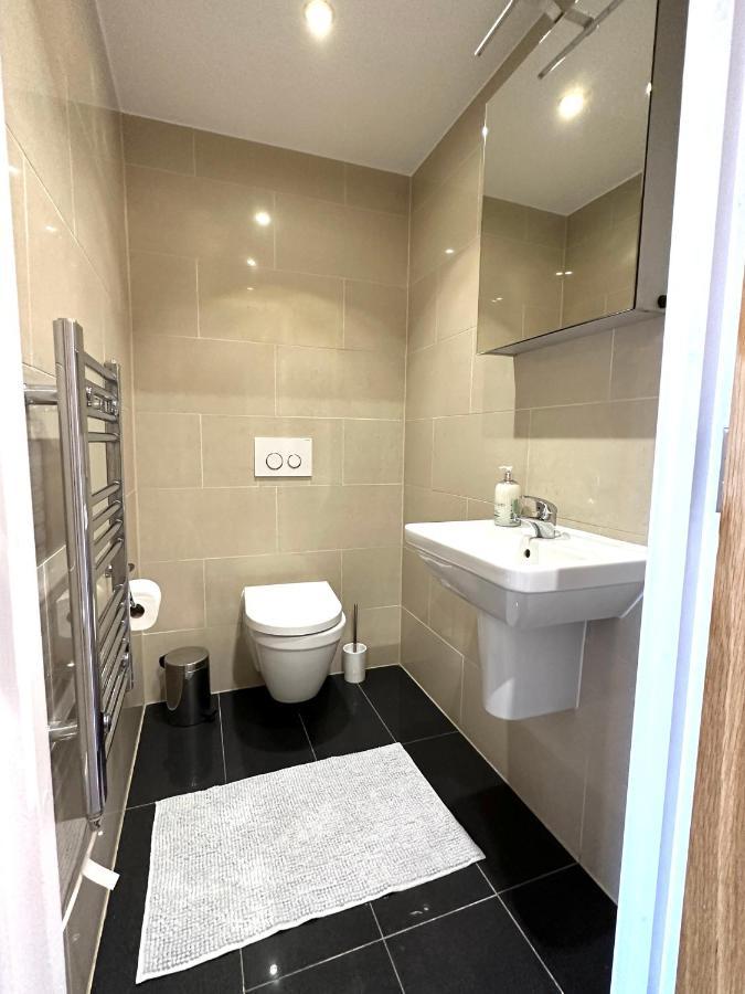 Apartment Modern 3 Bed Flat With Private Terrace In Shoreditch *