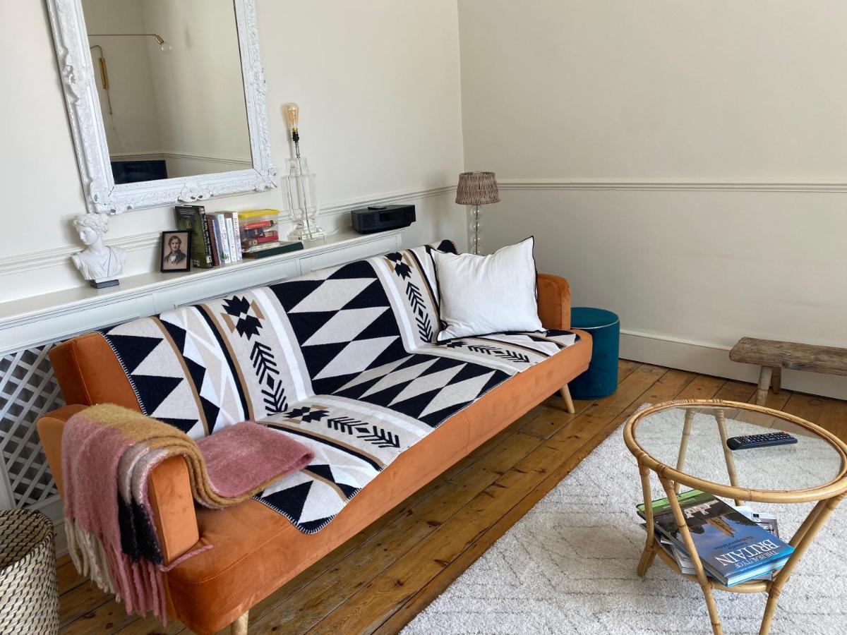 Stylish Apt Excel Olympic Close To Station Londra
