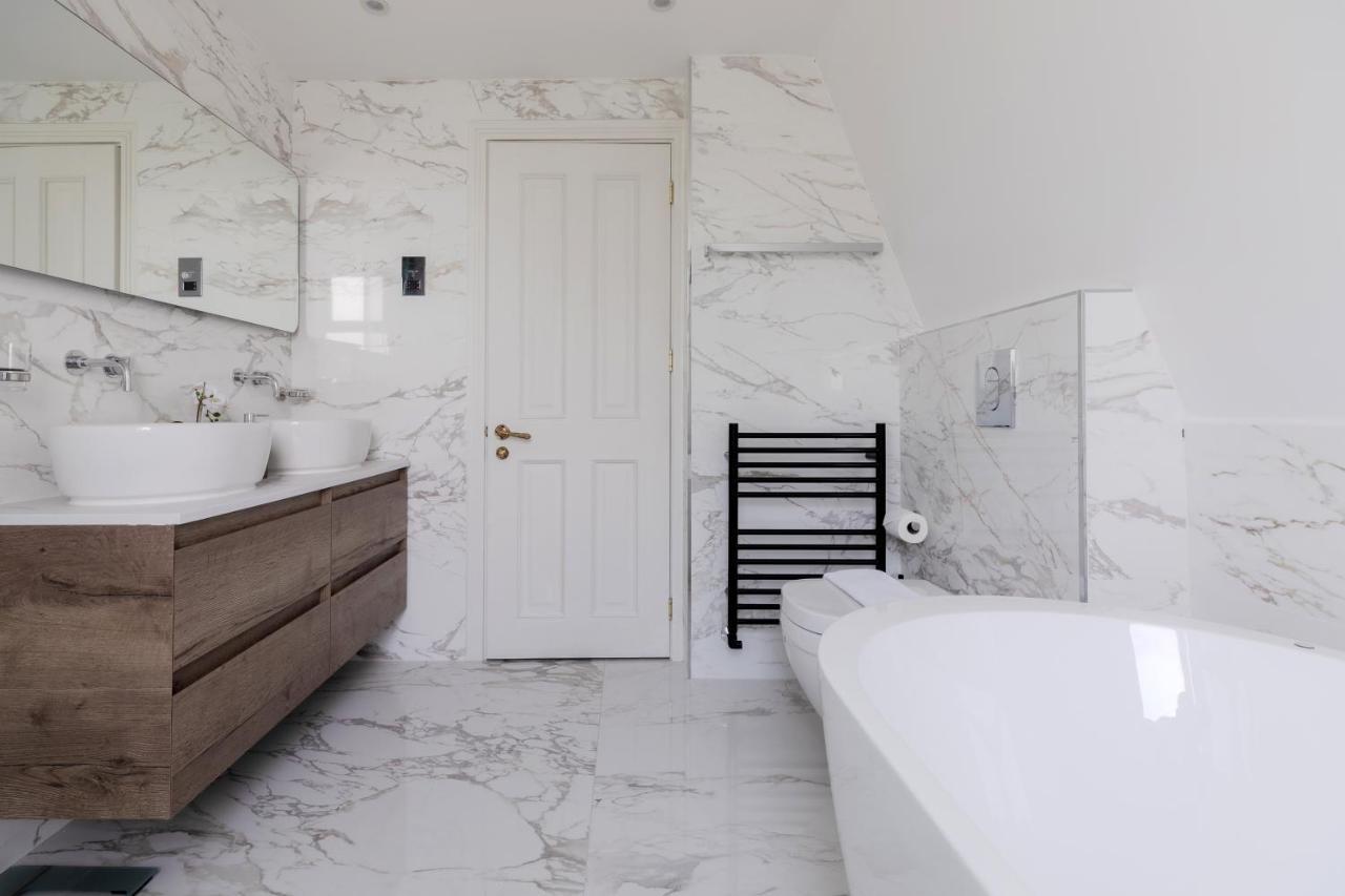 Central, Stylish And Spacious 4 Bedroom House 2,5 Bathrooms In Shepherd's Bush Leilighet