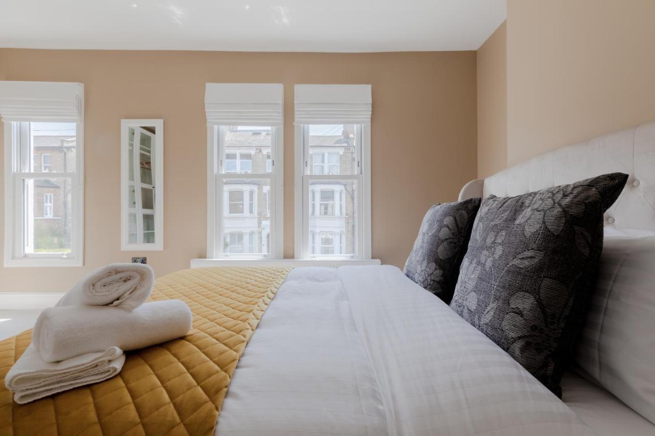 Central, Stylish And Spacious 4 Bedroom House 2,5 Bathrooms In Shepherd's Bush Leilighet *