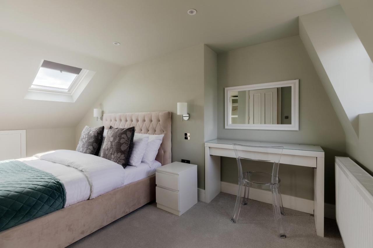 Apartment Central, Stylish And Spacious 4 Bedroom House 2,5 Bathrooms In Shepherd's Bush London