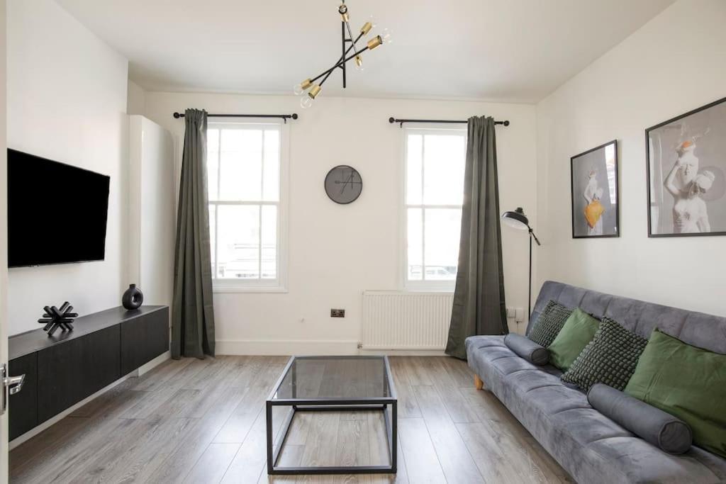 Appartement Spacious Serenity In The Heart Of Londres
