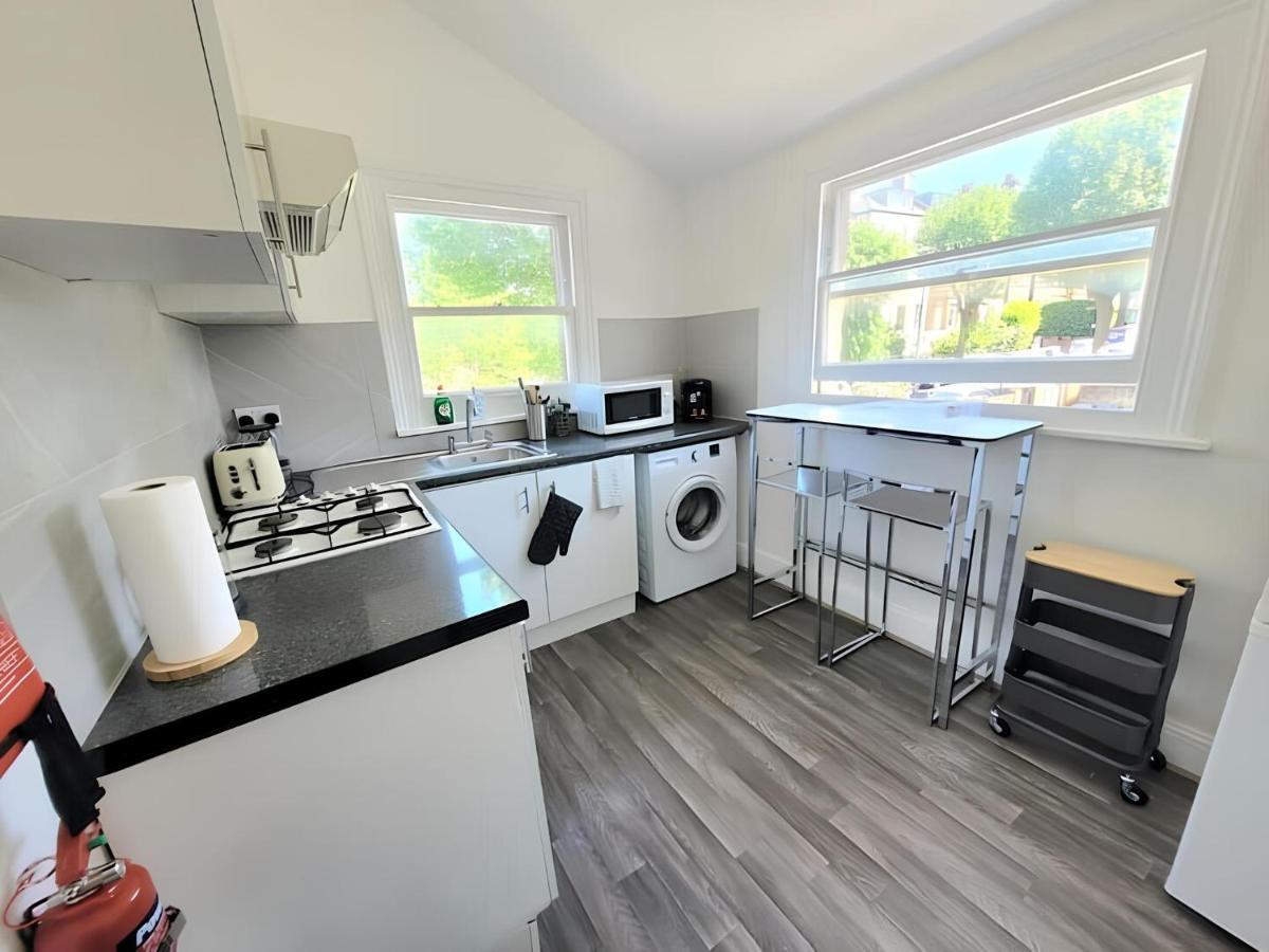 Contemporary 2 Bedroom Lejlighed