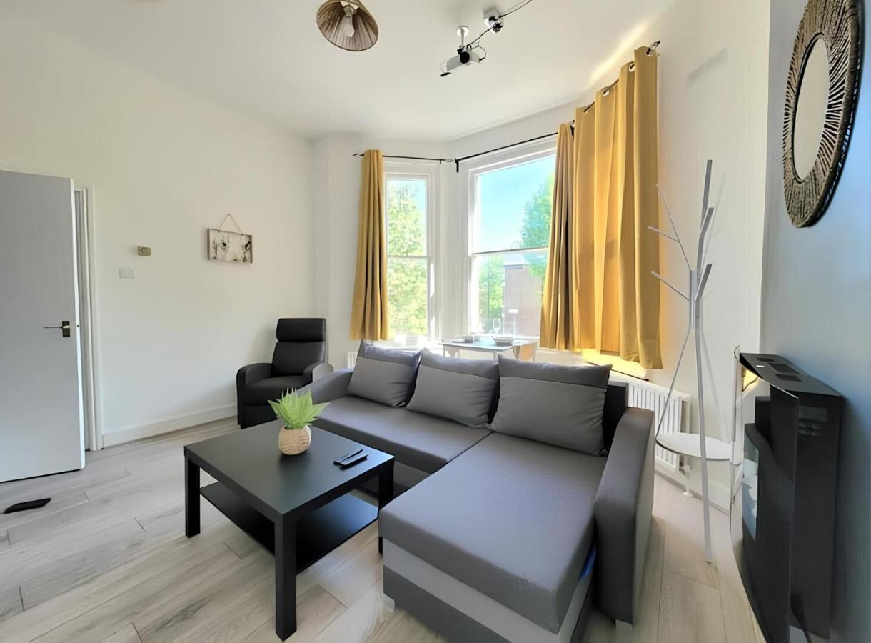 Contemporary 2 Bedroom Lejlighed *