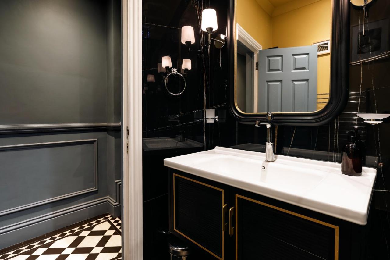 Stylish 2-bed In Lejlighed *