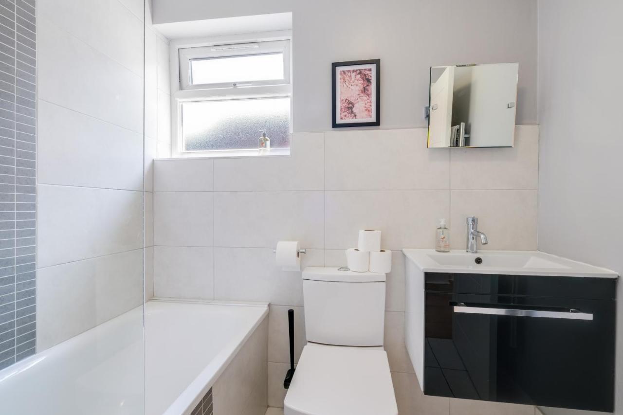 Casa vacanze Luxury 3 Bedroom 2 Bathroom House, Fulham By 360stays Londra