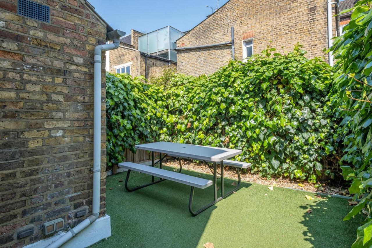 Luxury 3 Bedroom 2 Bathroom House, Fulham By 360stays * Londra