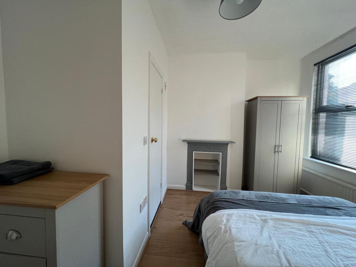 Entire Luxury 4 Bedroom Victorian House With 2 En-suite - Forest Hill, Londen