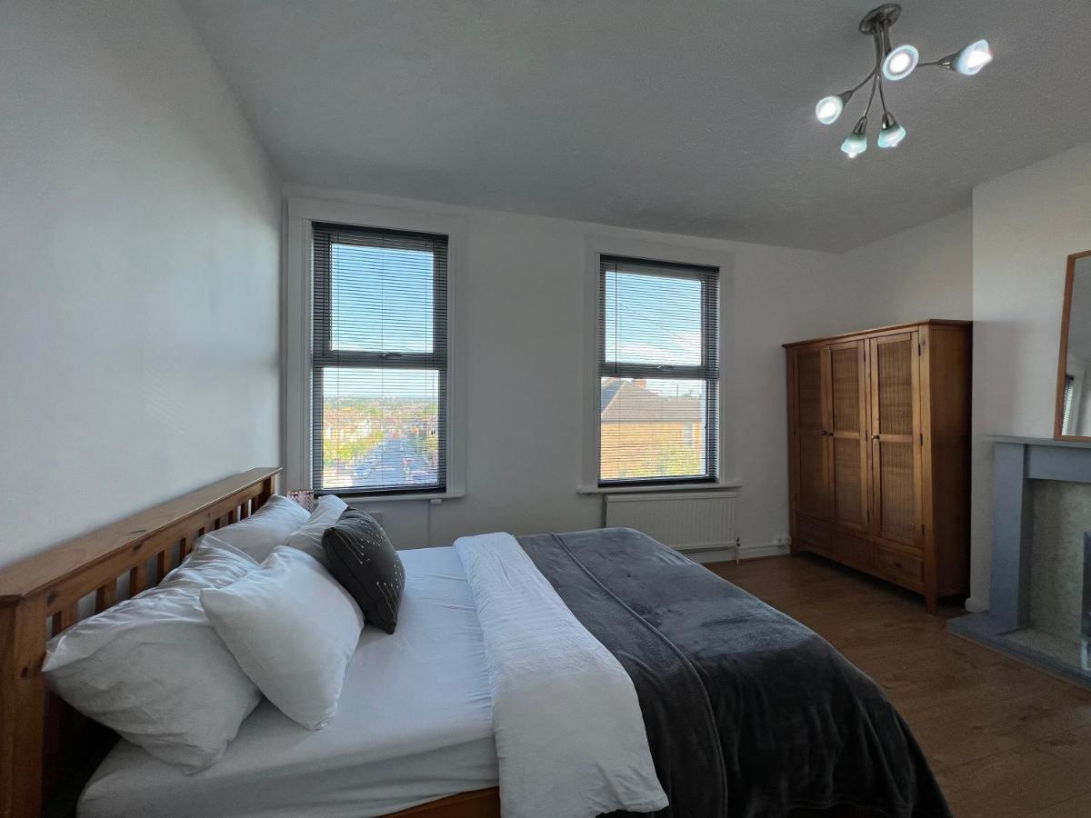 Appartement Entire Luxury 4 Bedroom Victorian House With 2 En-suite - Forest Hill, Londen