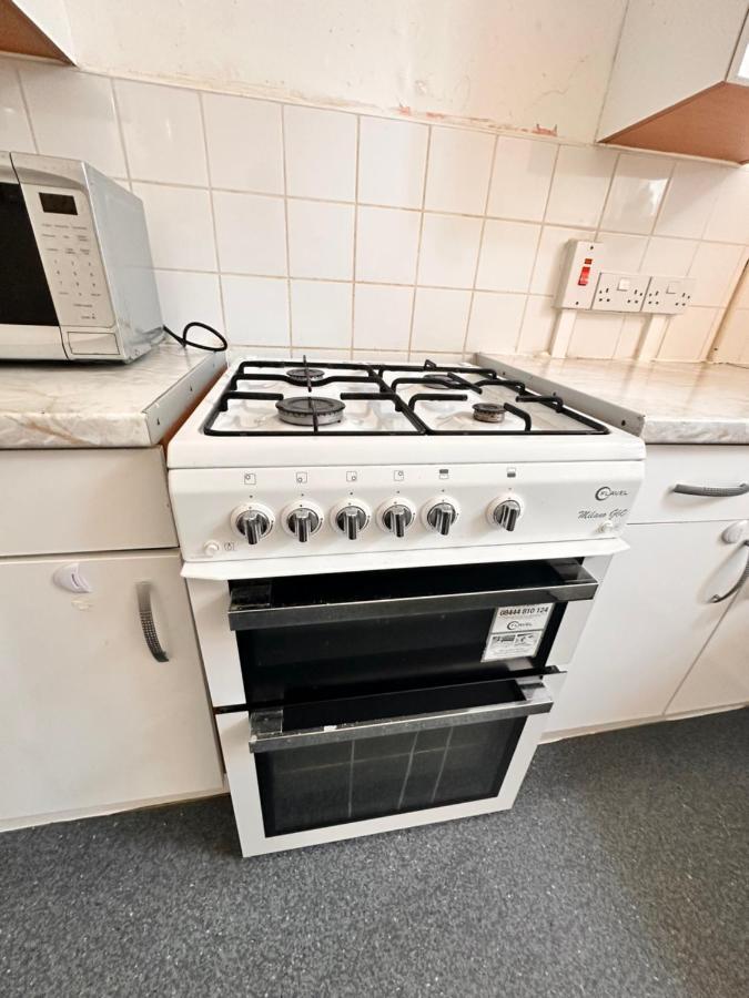 2 Amazing Double In Whitechapel Gasthuis Londen