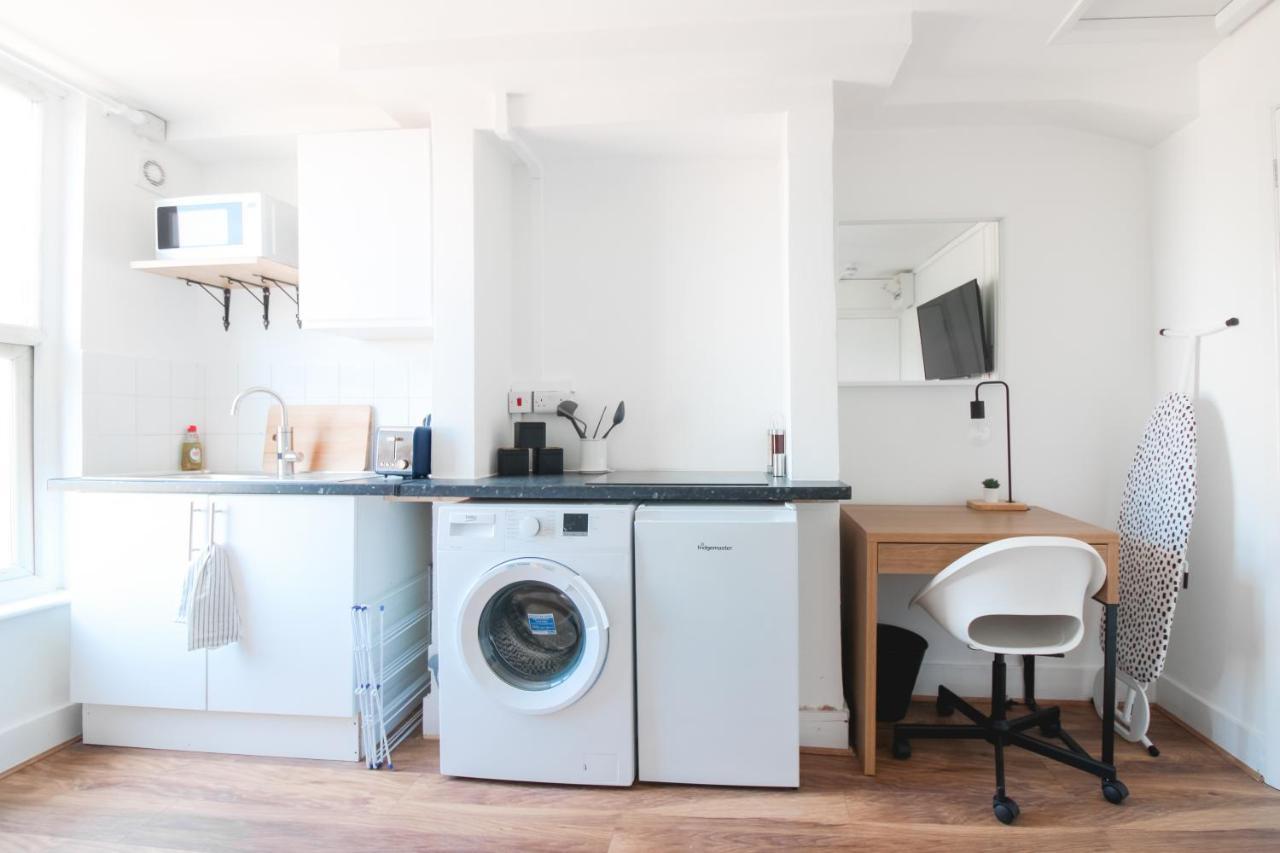 Lovely Studio Flats In Hackney * Londen