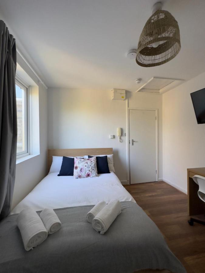 Lovely Studio Flats In Hackney * Londen