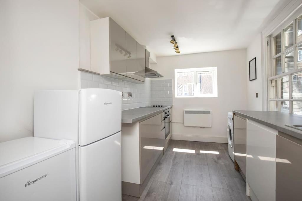 Appartement Spacious Serenity In The Heart Of *