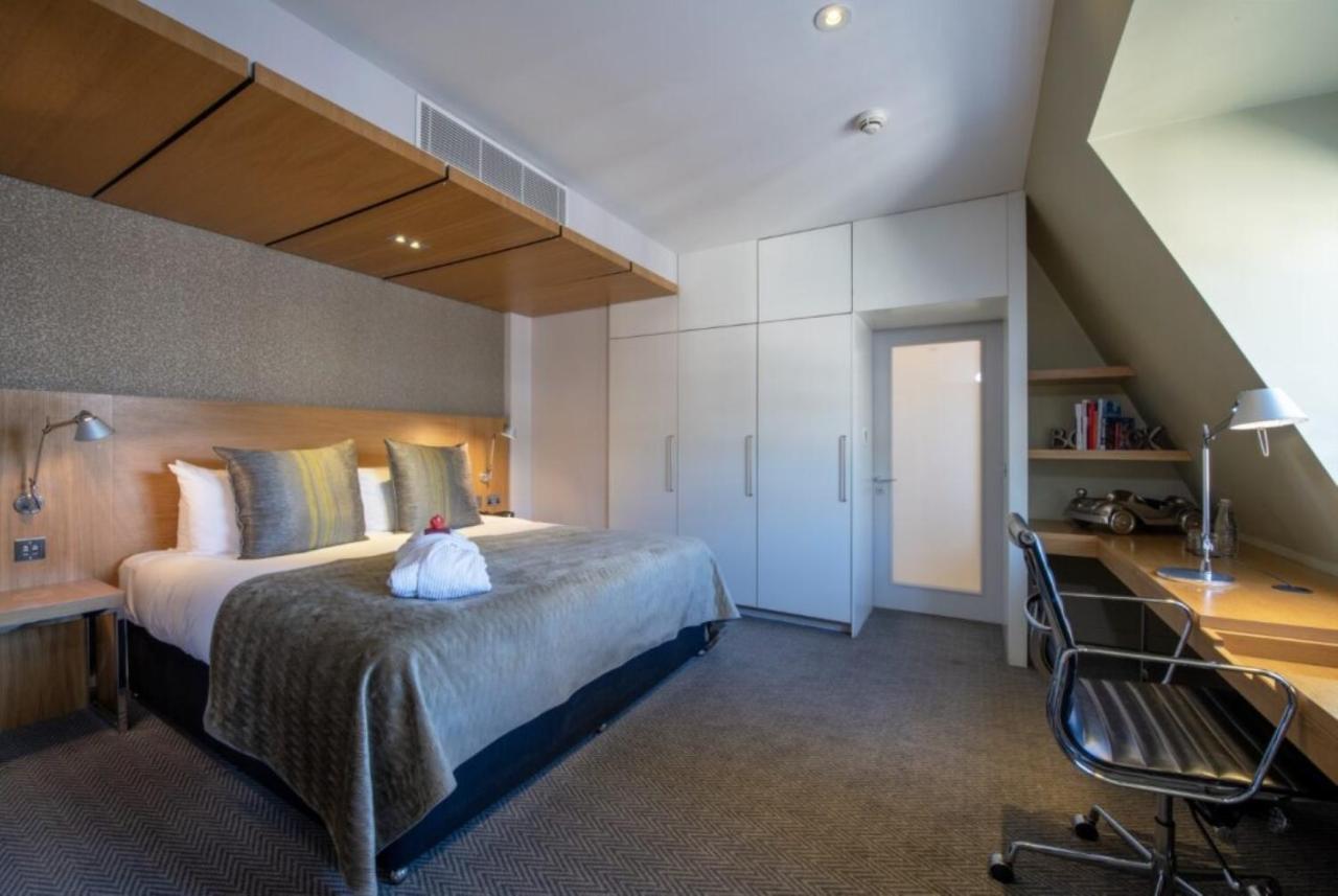 Hotell Apex Temple Court 4*