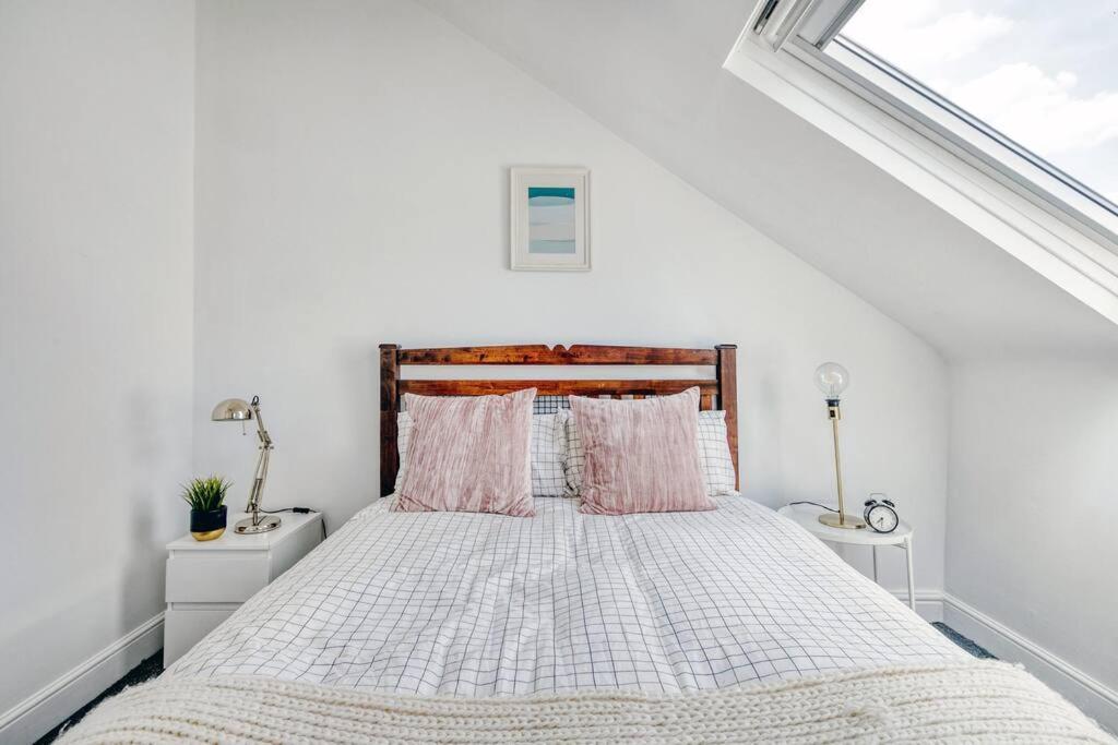 3 Bed Flat Near Chelsea Lejlighed