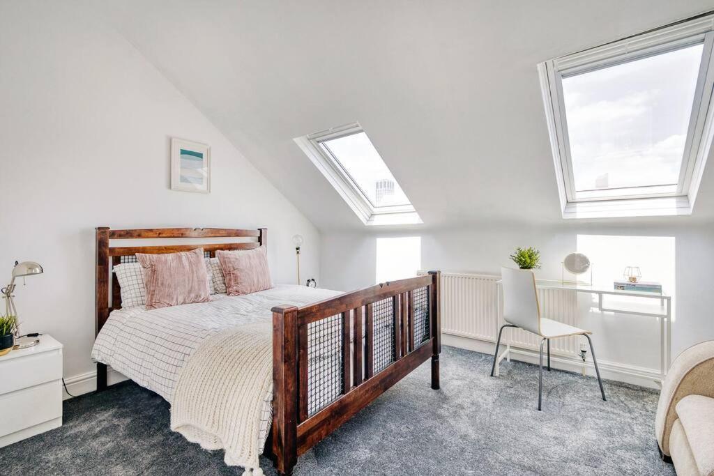 3 Bed Flat Near Chelsea Lejlighed