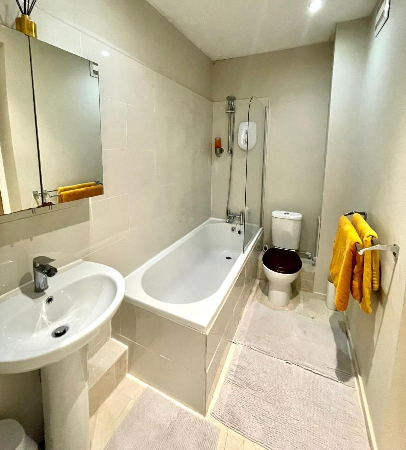 Wilmot Apartment *