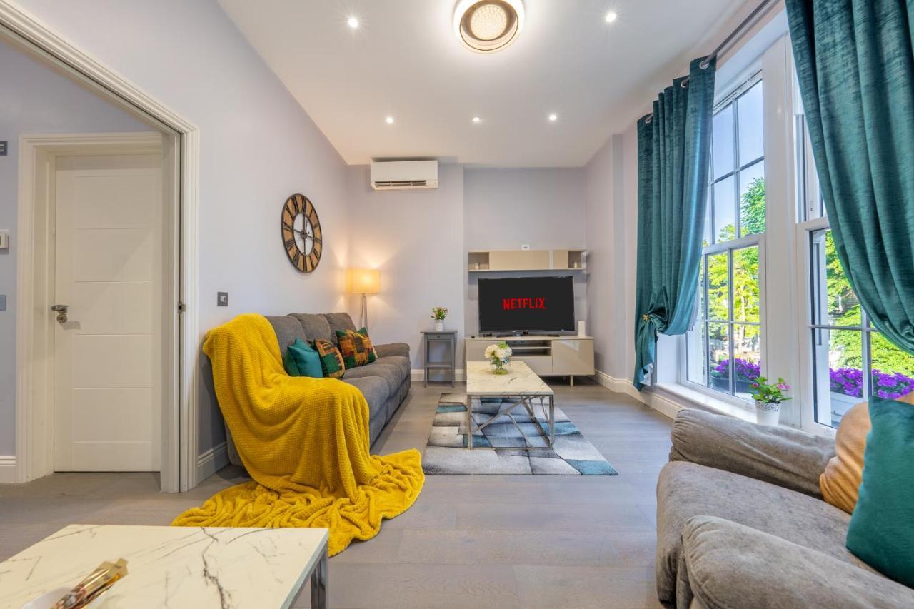 Modern 3 And 2 Bedroom Flat In Central With Installed Ac London