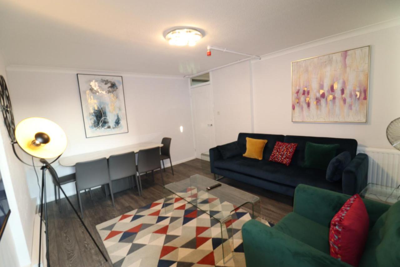 Modern Charlton Apartment