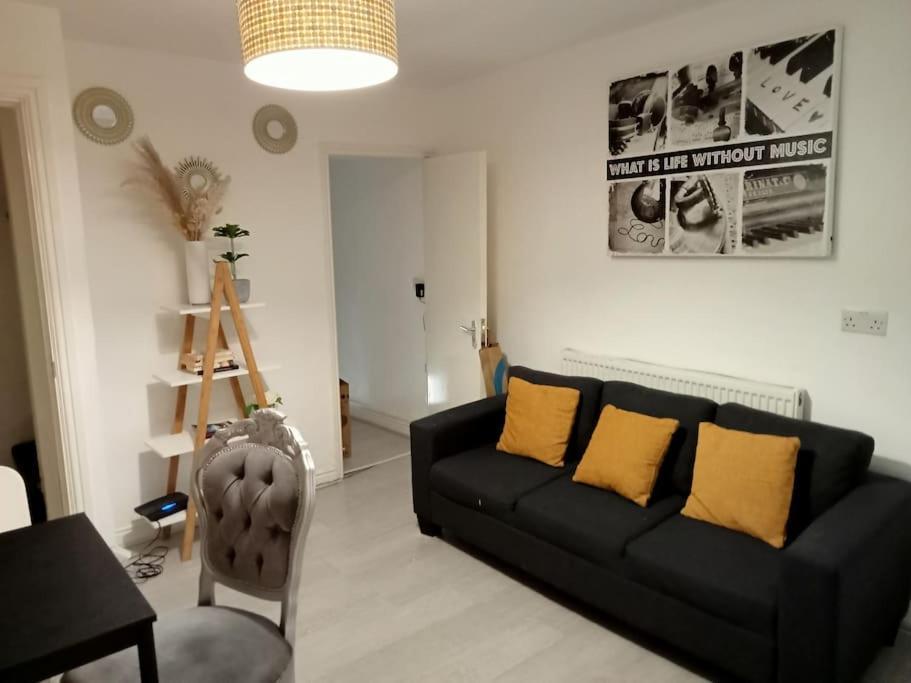 Cosy Flat In Whitechapel, Londra