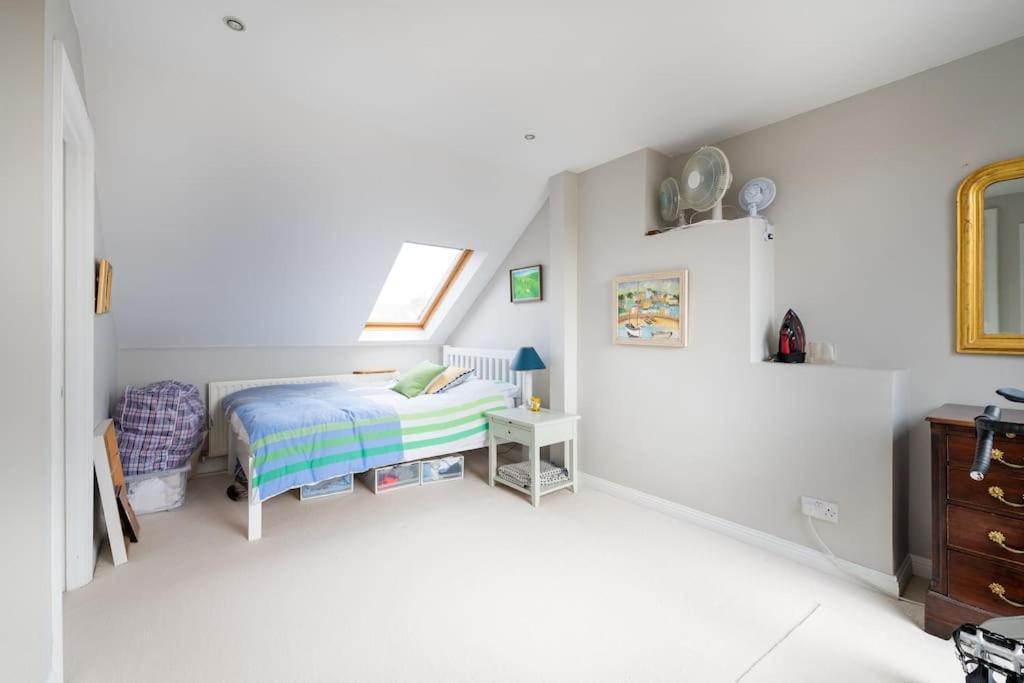 Pbc Perfect Family For Visiting Wimbledon