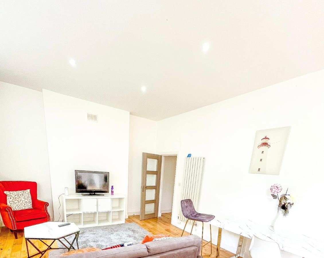 Apartment Beautiful 2-bed In London