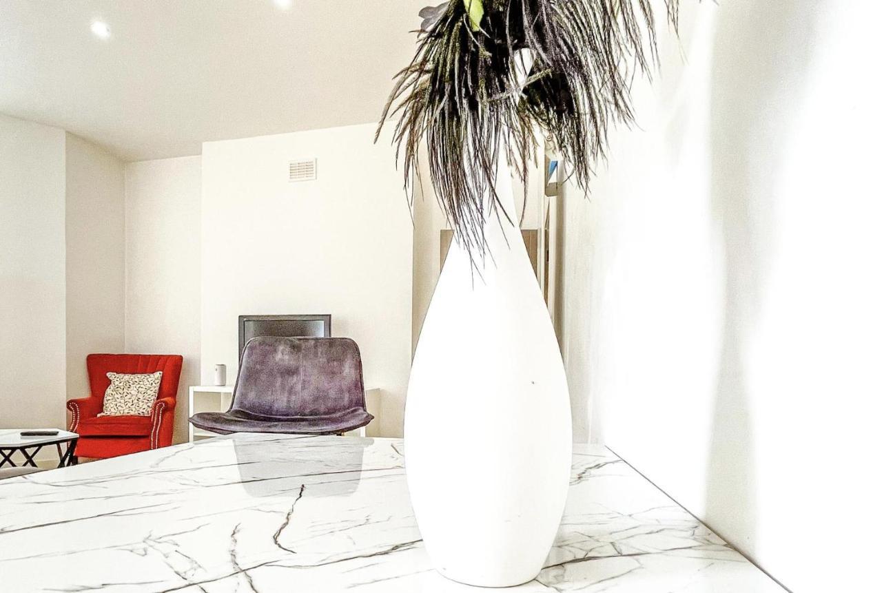 Apartment Beautiful 2-bed In London