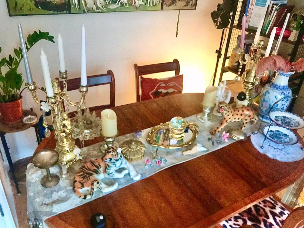 Apartment Georgian Boho Flat Central