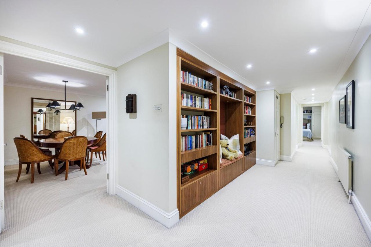 Hyde Park Hideaway Sleeps 6 *