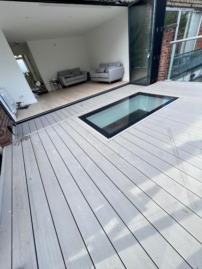 Ferienhaus Beautiful 5-bedroom Private House In Quiet Street 2 Minutes From Station *