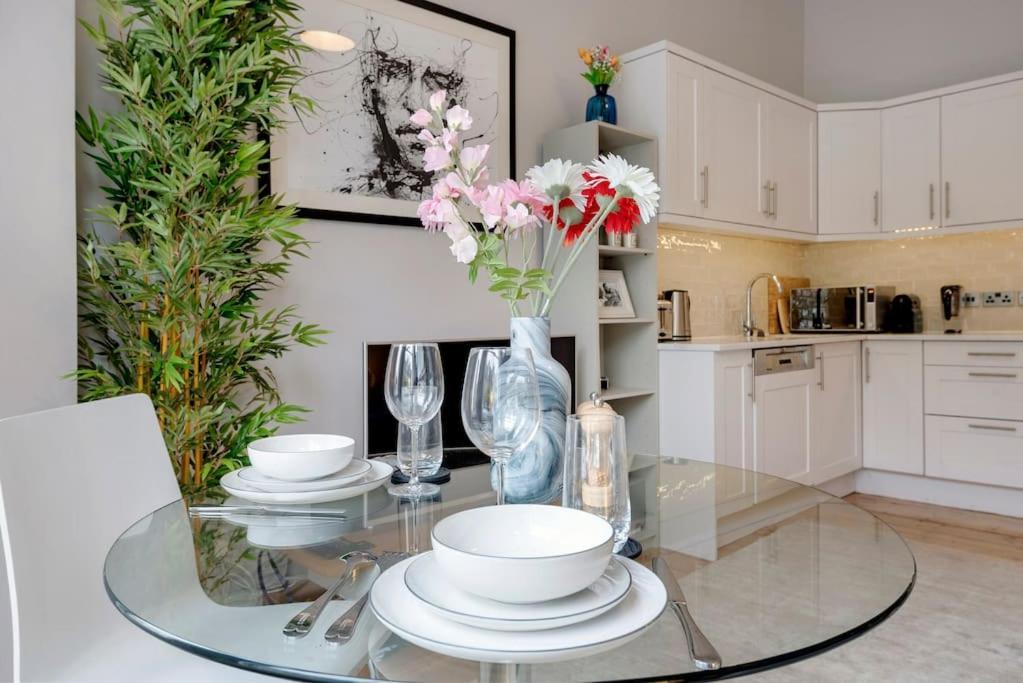 Contemporary Clapham Living Lejlighed