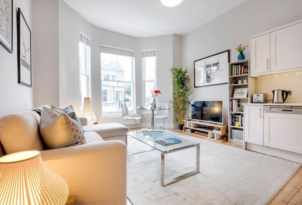 Contemporary Clapham Living Lejlighed *