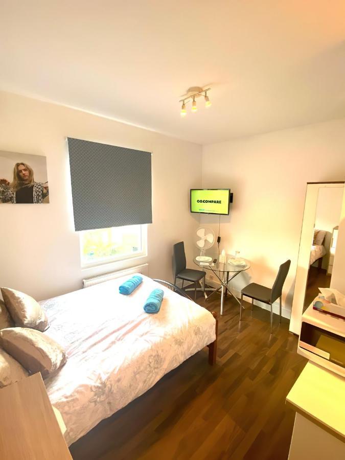 One Bed Studio Flat In Central Appartamento Londra