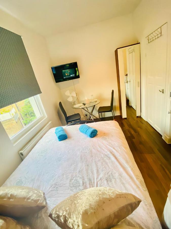 One Bed Studio Flat In Central Appartamento Londra