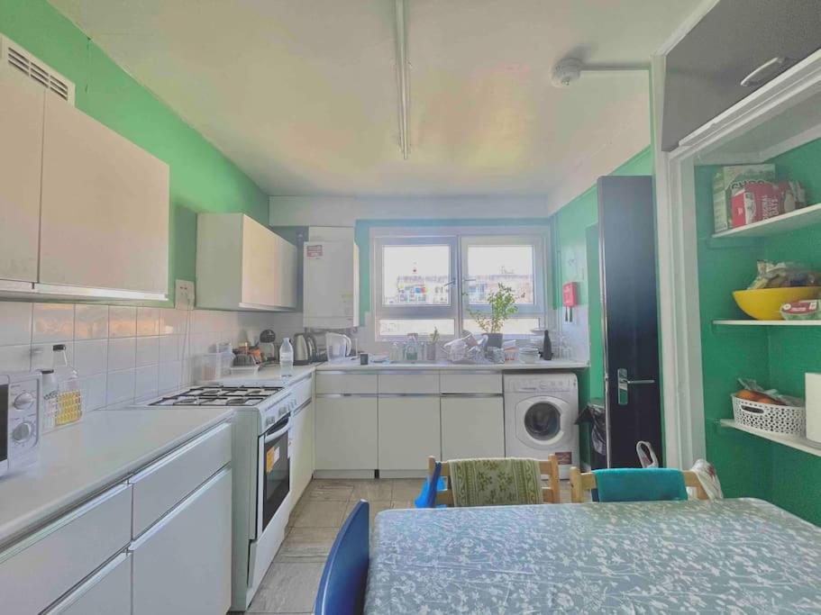 4 Bedroom Spacious Flat King's Cross Lejlighed London