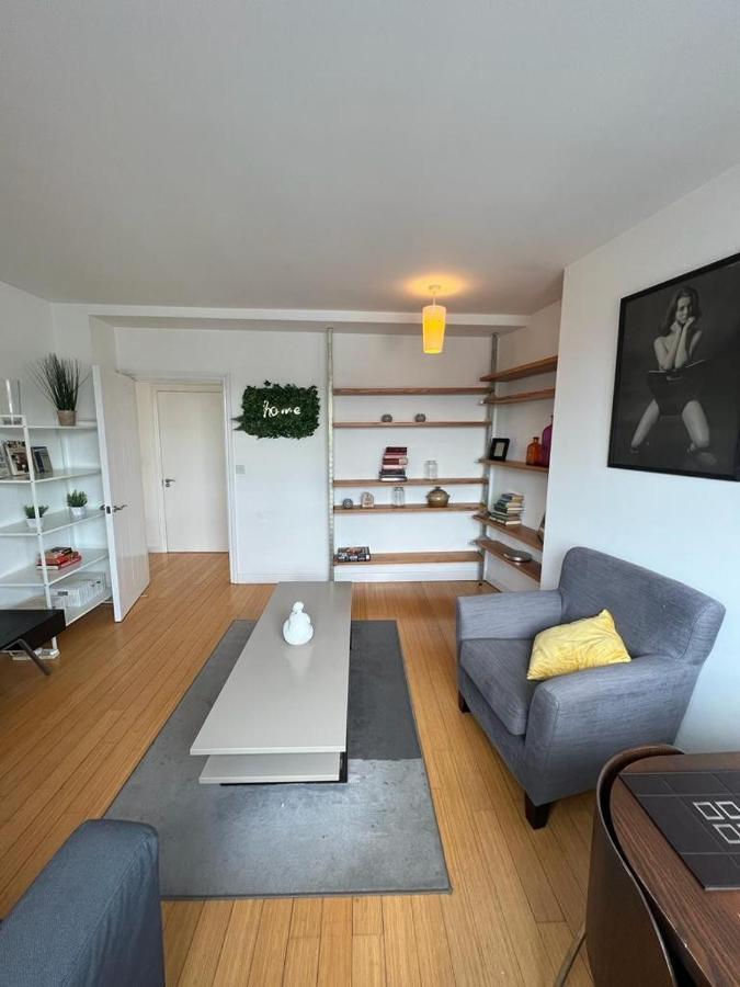 2 Bed Flat In Heart Of Hackney Appartamento