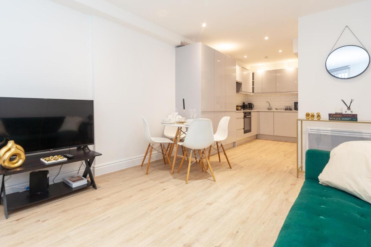 Kensington Luxury Flat With Patio Appartamento *