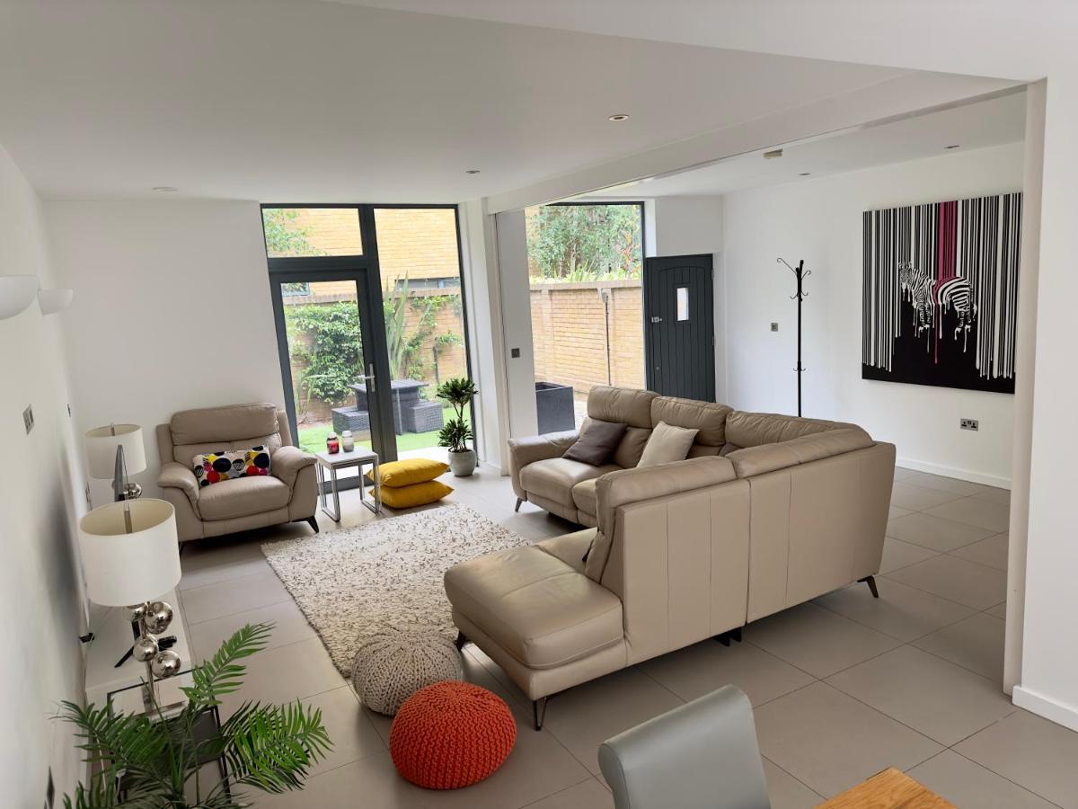 Luxury 4 Bed Leilighet London