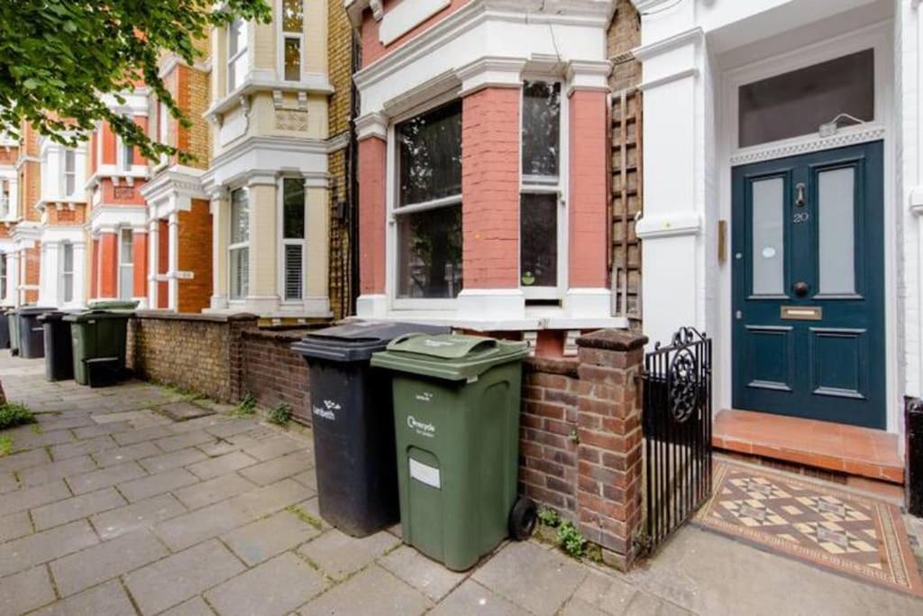 Quiet 2x Bedroom Victorian Terrace Flat + Garden Lejlighed