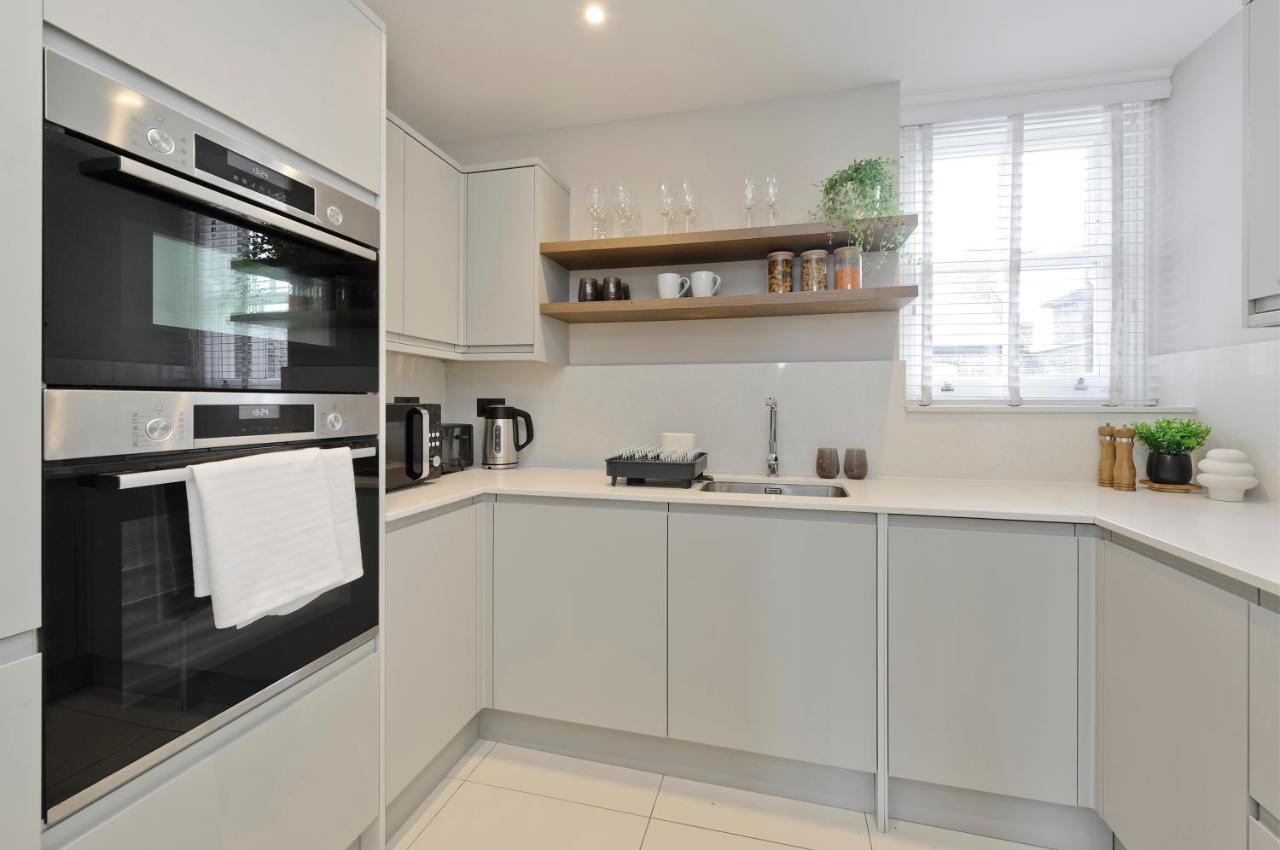 Apartment Fabulous Three Bedroom Flat Near Marylebone By Underthedoormat London