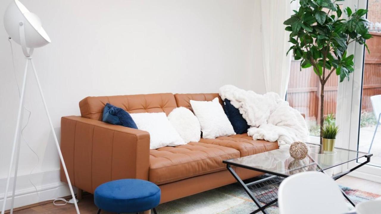 Spacious Family With Games & Garden Semesterbostad