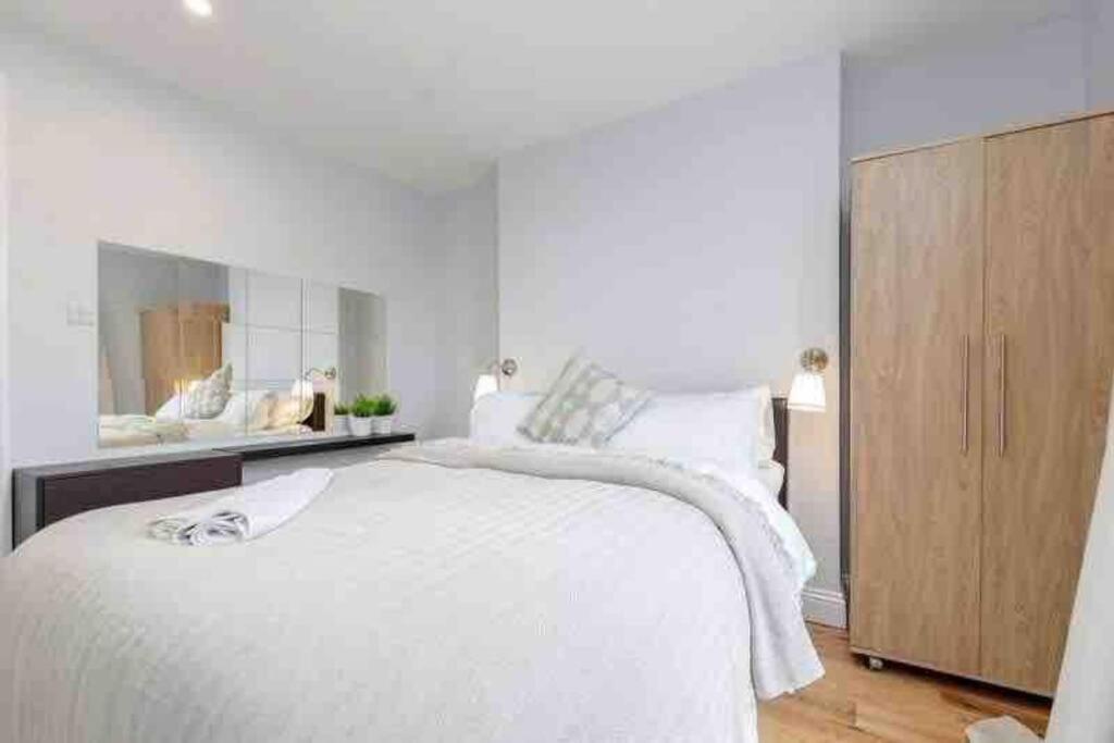 Apartment Smart Choice 3 Bedrooms London
