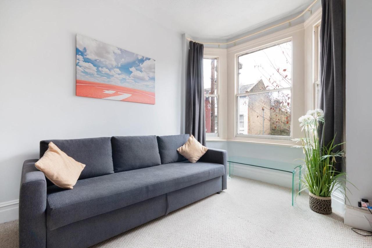 1 Bed Clapham Junction Apartment London