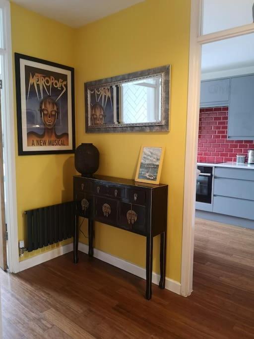 Heart Of Stoke Newington Apartment London