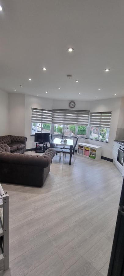 Lejlighed Modern 2 Bdr London