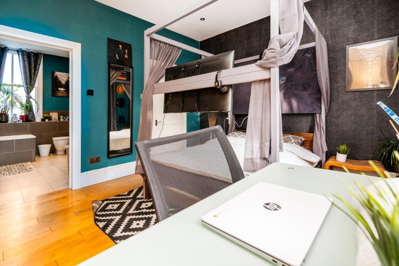Master En - Townhouse Double With Garden & Hot Tub Séjour chez l'habitant